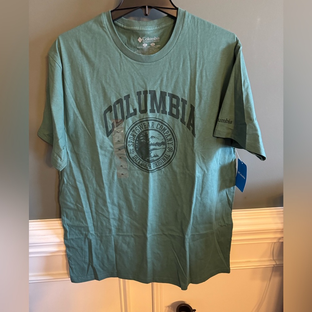 Columbia  T-shirt